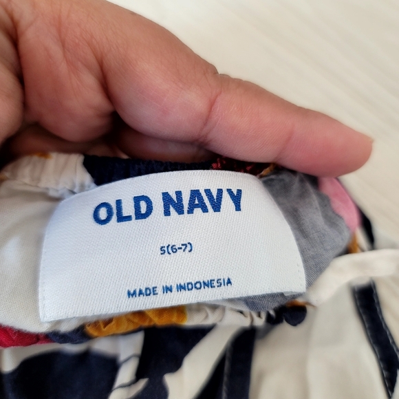 ♥️ 5 For $25 Girls bundle of 2  Old Navy Dress and Romper size Small - Picture 8 of 12